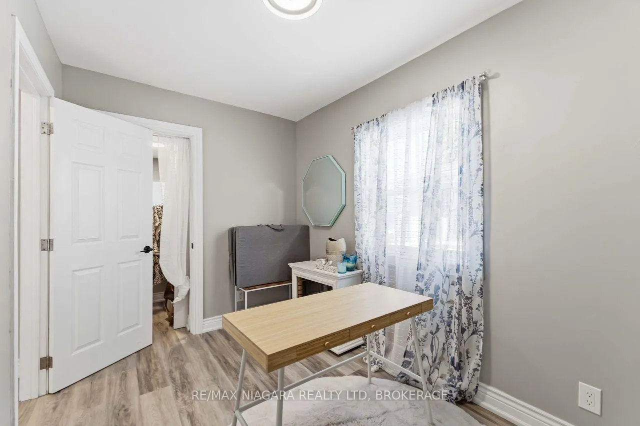 Photo 21 of 77 Semley Avenue, Welland, Broadway — HOMEH