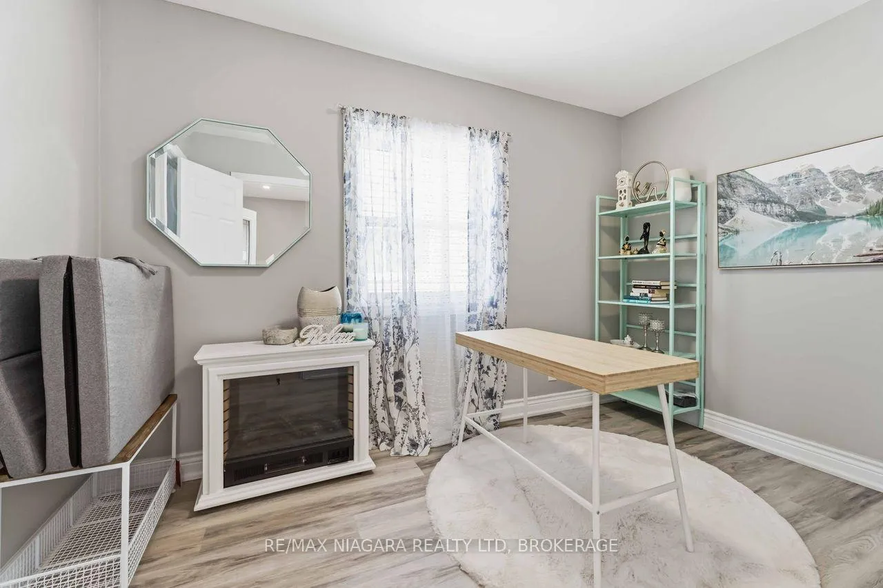 Photo 22 of 77 Semley Avenue, Welland, Broadway — HOMEH