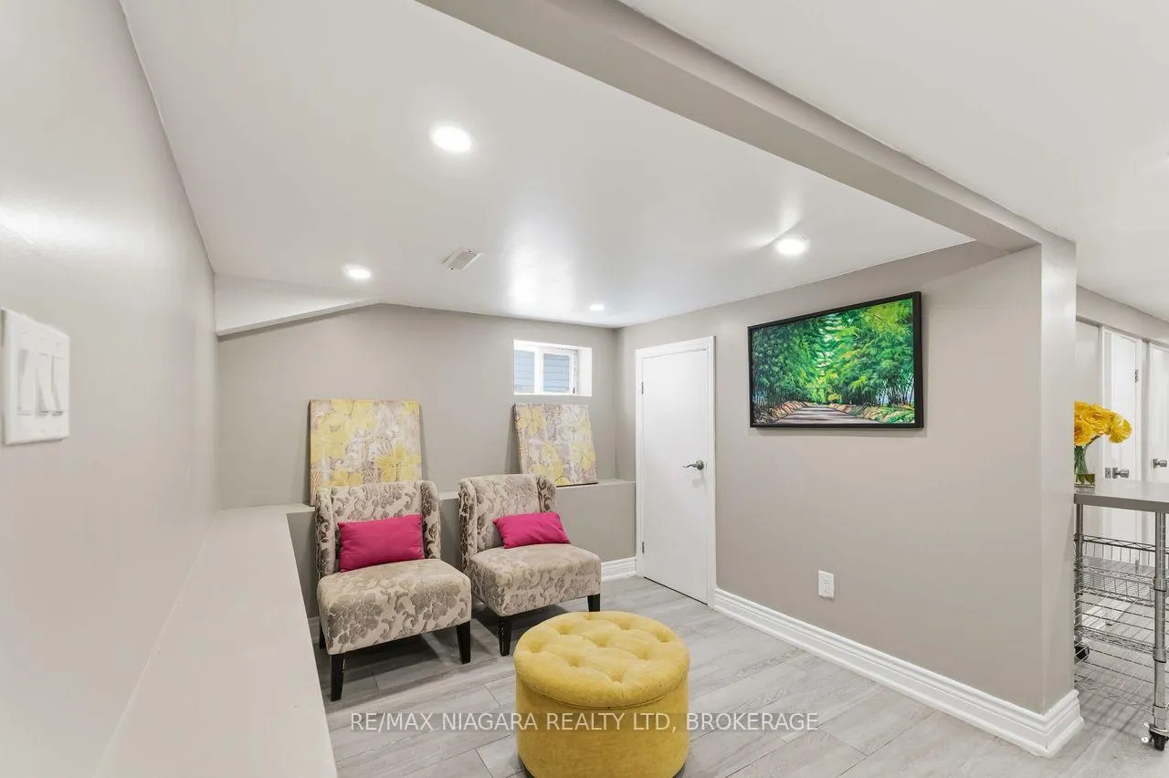 Photo 33 of 77 Semley Avenue, Welland, Broadway — HOMEH