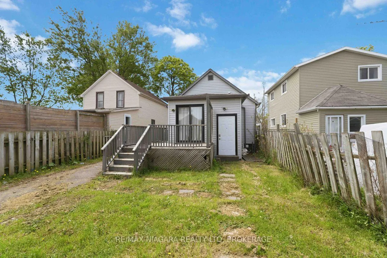 Photo 37 of 77 Semley Avenue, Welland, Broadway — HOMEH