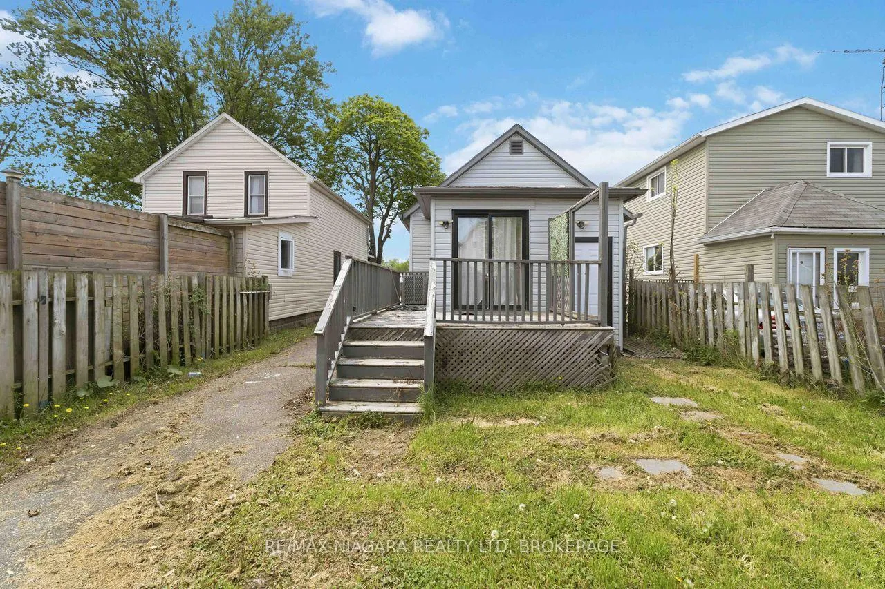 Photo 38 of 77 Semley Avenue, Welland, Broadway — HOMEH