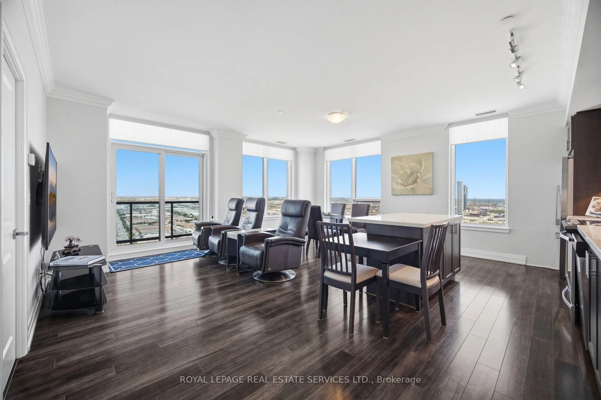 Photo 11 of Unit PH05, 3600 Highway 7 W, Vaughan, Vaughan Corporate Centre — HOMEH
