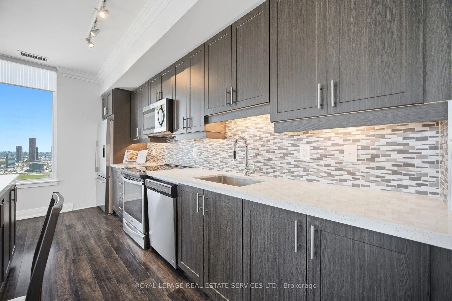 Photo 23 of Unit PH05, 3600 Highway 7 W, Vaughan, Vaughan Corporate Centre — HOMEH