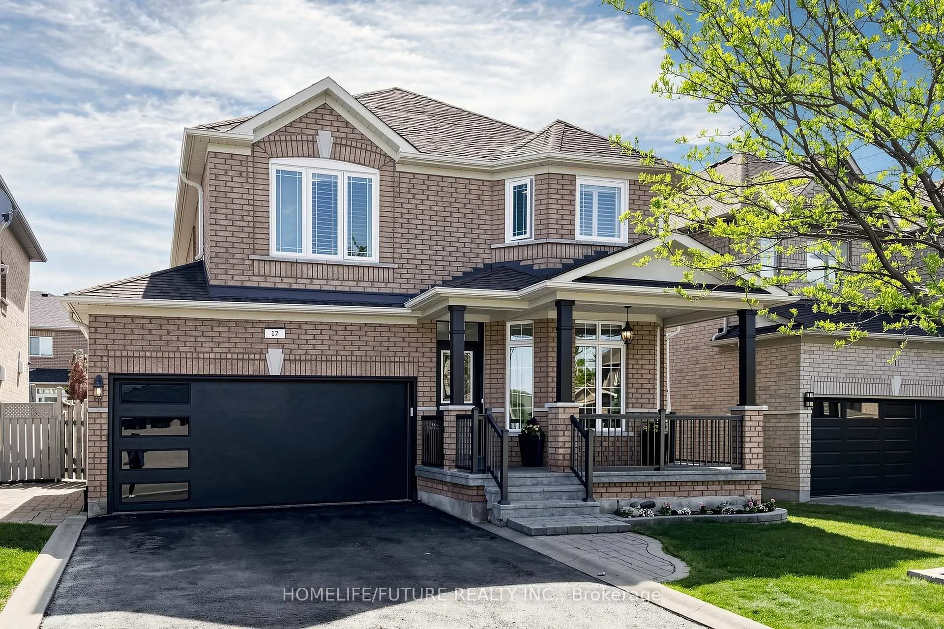Photo 4 of 17 Coyote Way, Vaughan, Vellore Village — HOMEH