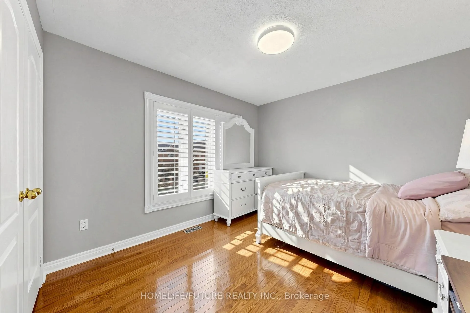 Photo 31 of 17 Coyote Way, Vaughan, Vellore Village — HOMEH