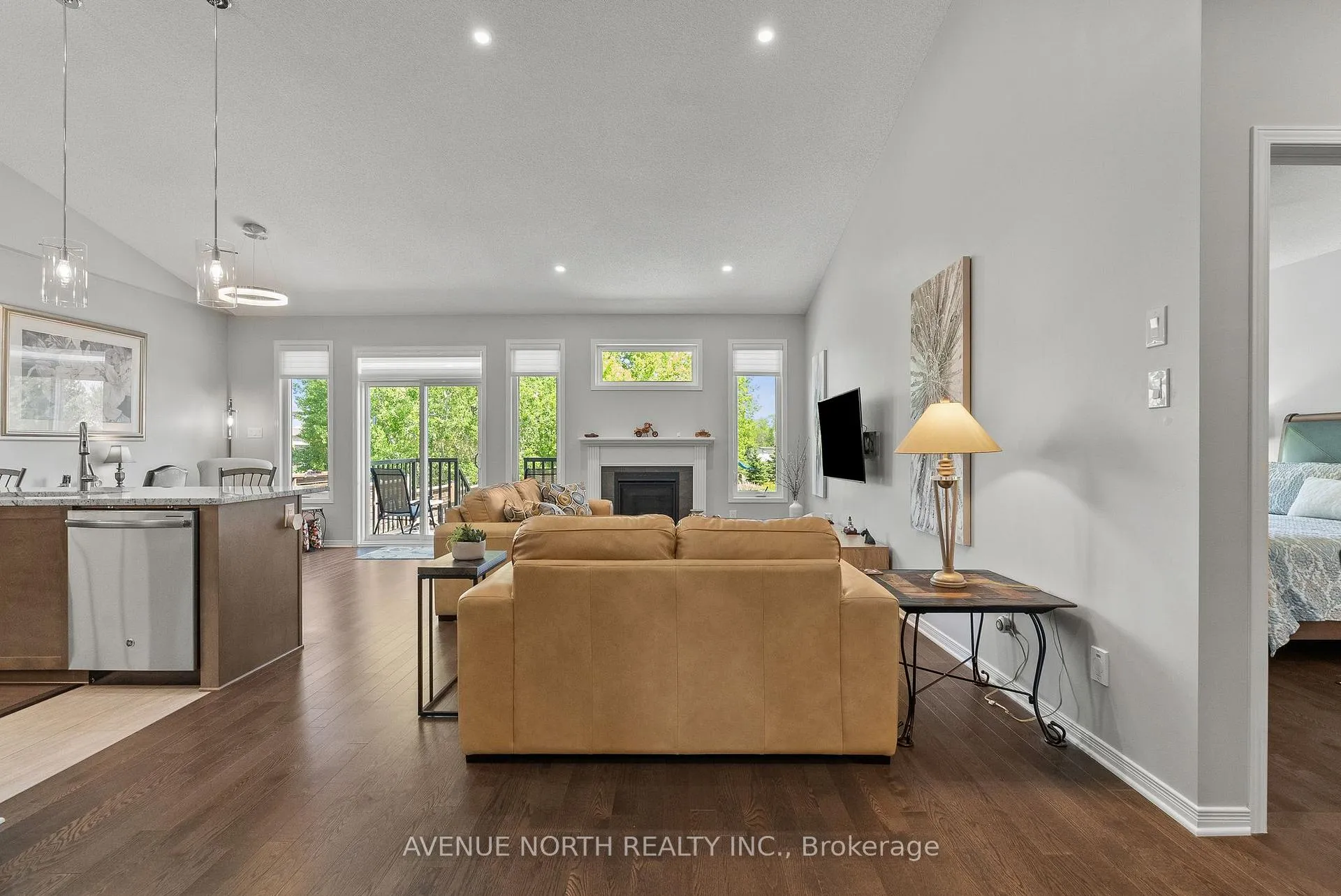 Photo 11 of 52 Nixon Farm Drive, Ottawa, Richmond — HOMEH