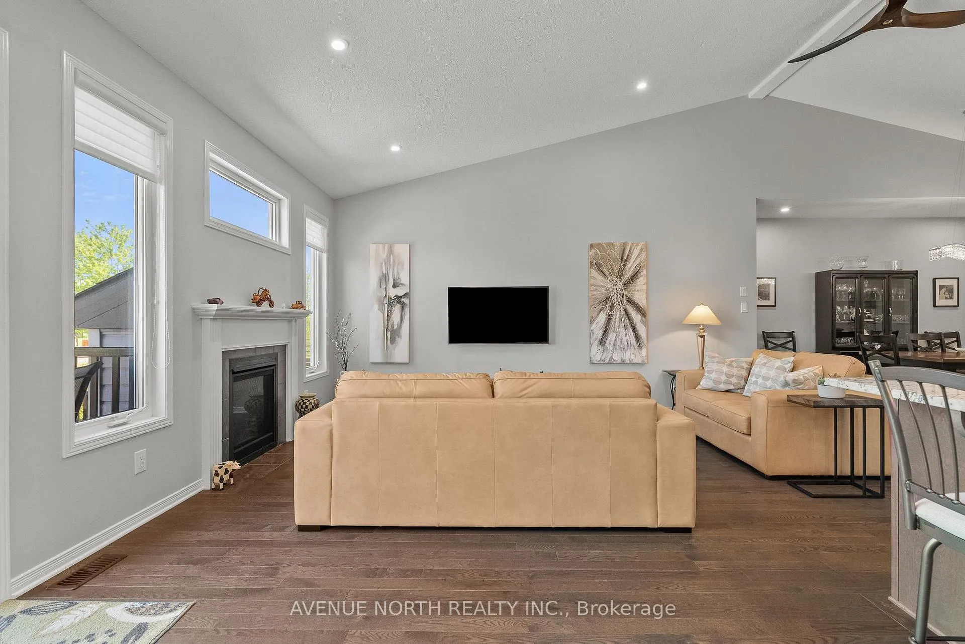 Photo 13 of 52 Nixon Farm Drive, Ottawa, Richmond — HOMEH