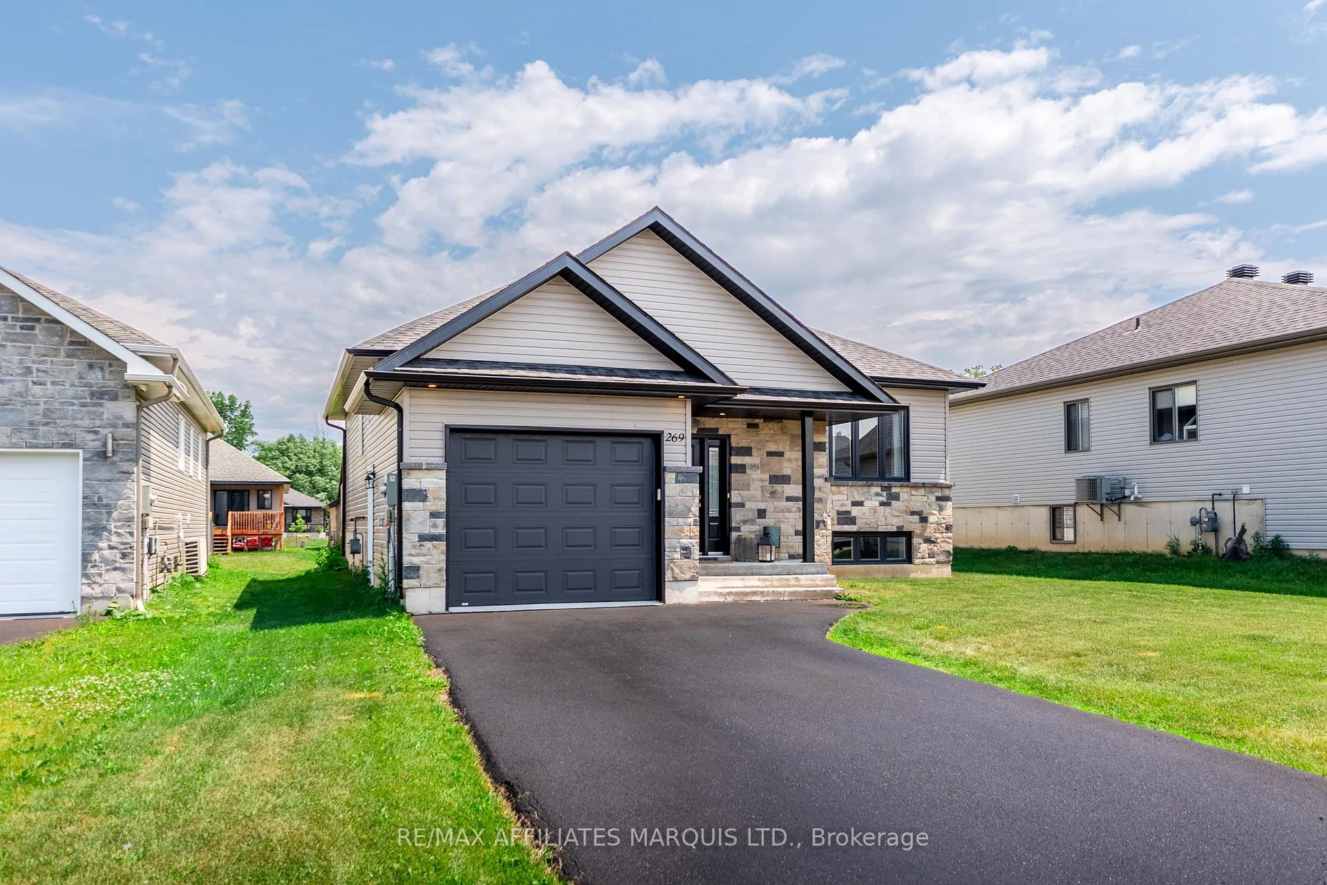 Photo 3 of 269 Gillis Avenue, Cornwall — HOMEH