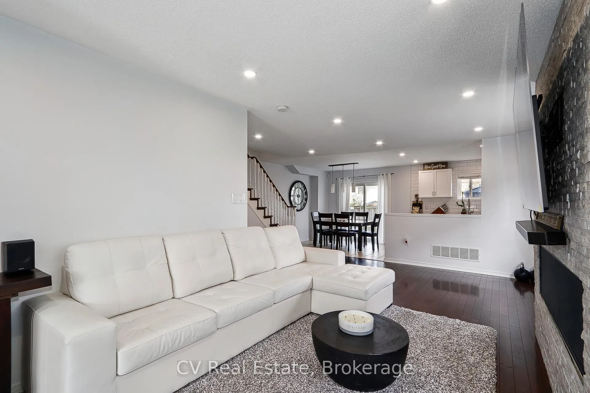Photo 8 of 62 Admiral Crescent, Essa, Angus — HOMEH
