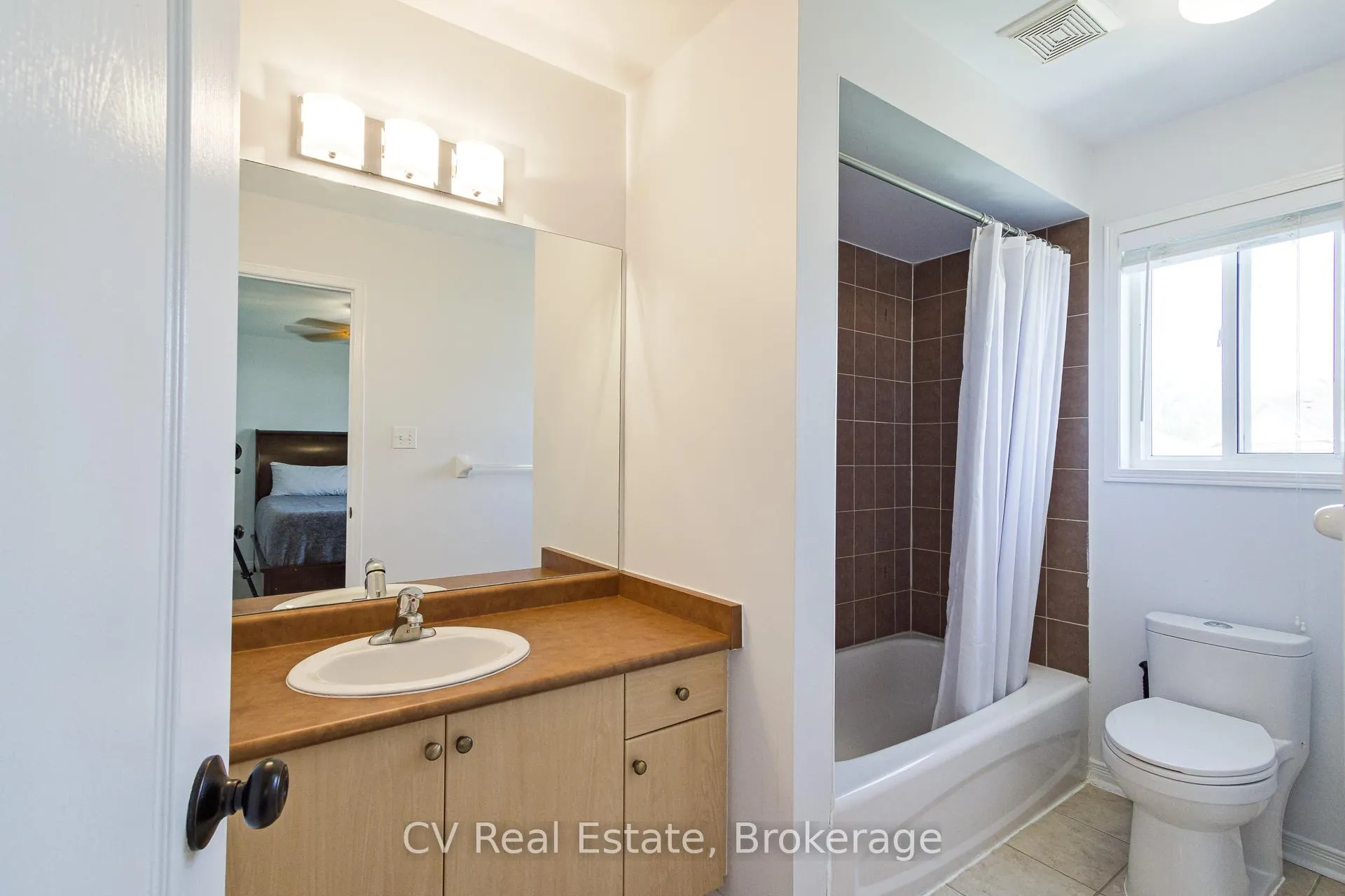 Photo 24 of 62 Admiral Crescent, Essa, Angus — HOMEH