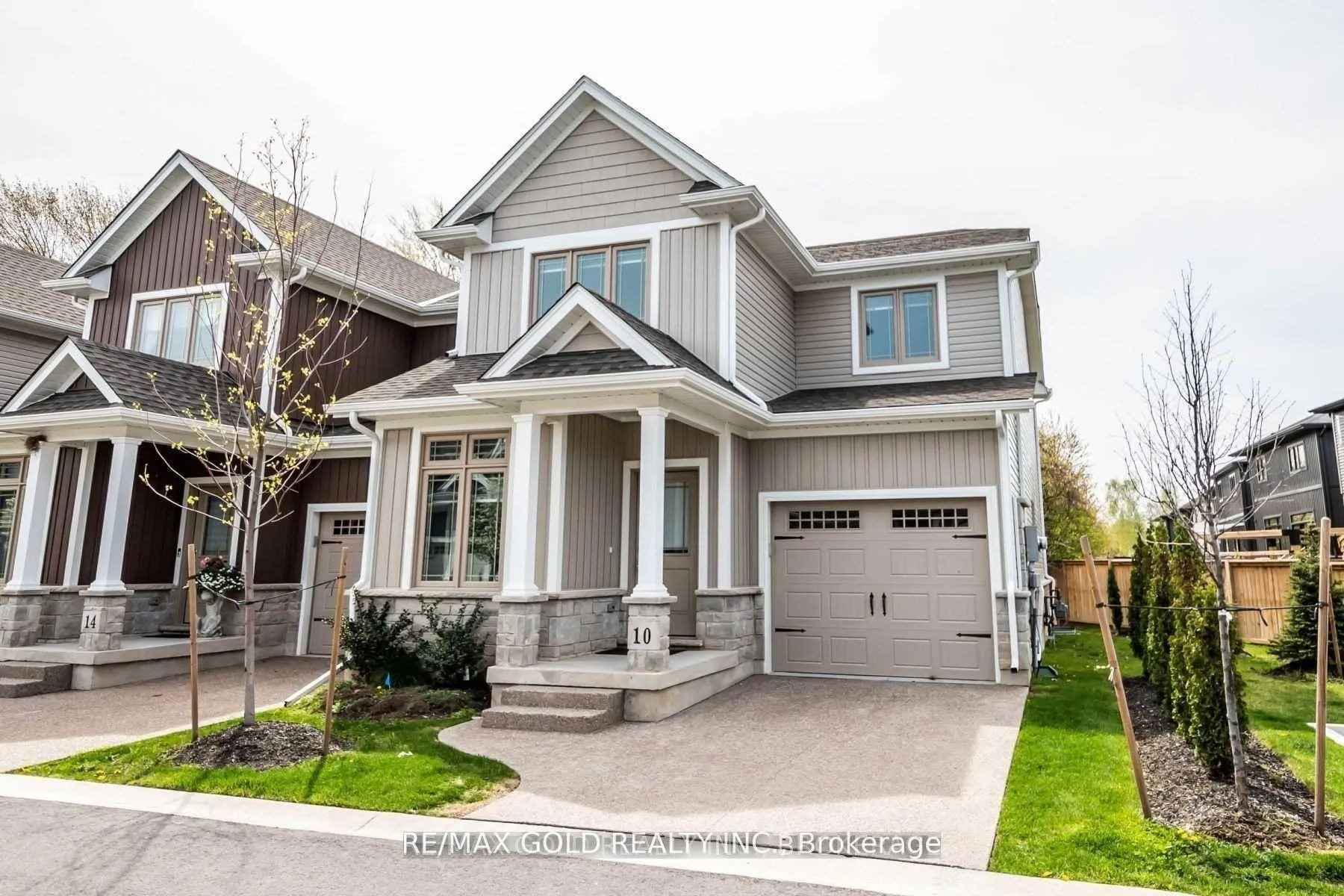 Photo 1 of 10 Thomas Burns Common, St. Catharines, Lakeport — HOMEH