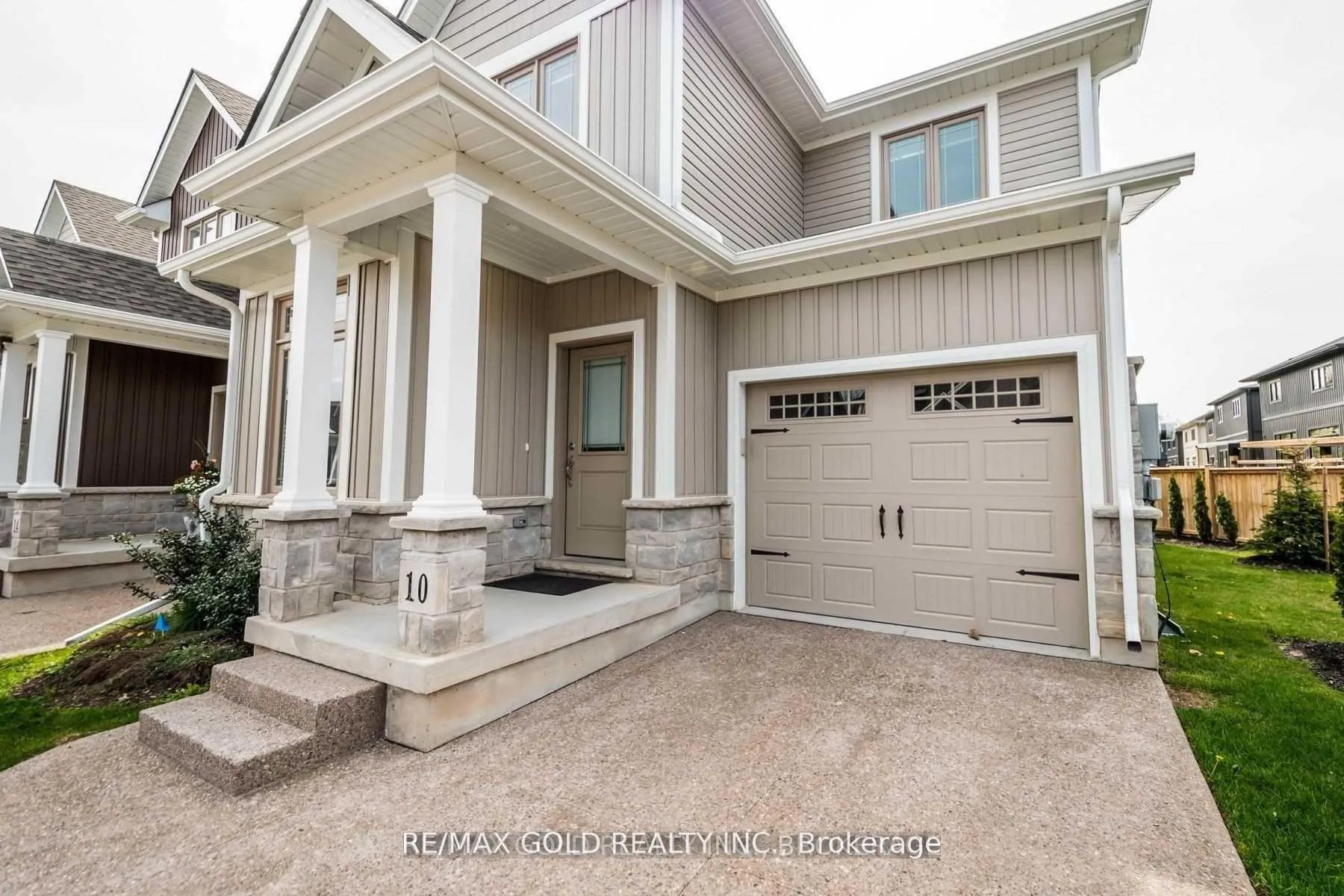 Photo 2 of 10 Thomas Burns Common, St. Catharines, Lakeport — HOMEH