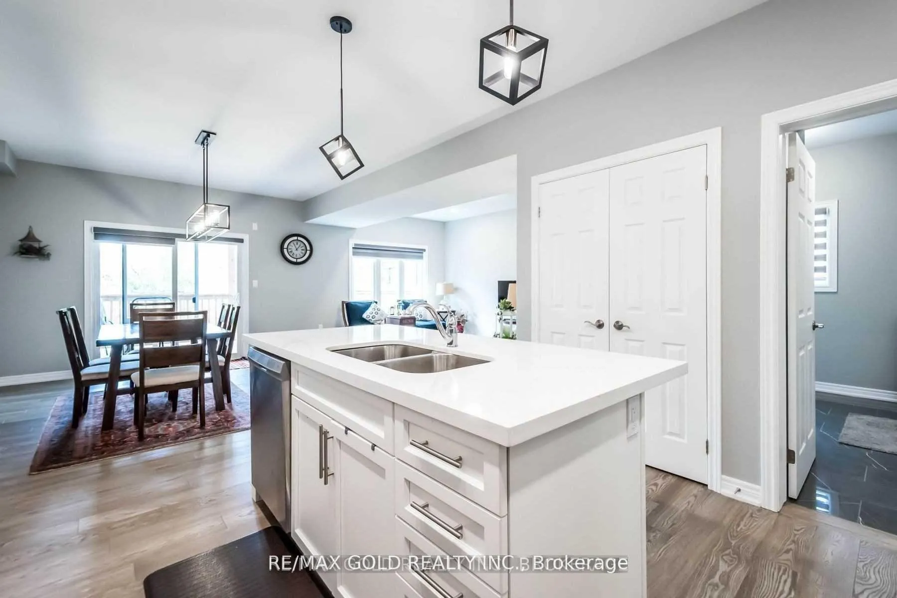 Photo 9 of 10 Thomas Burns Common, St. Catharines, Lakeport — HOMEH