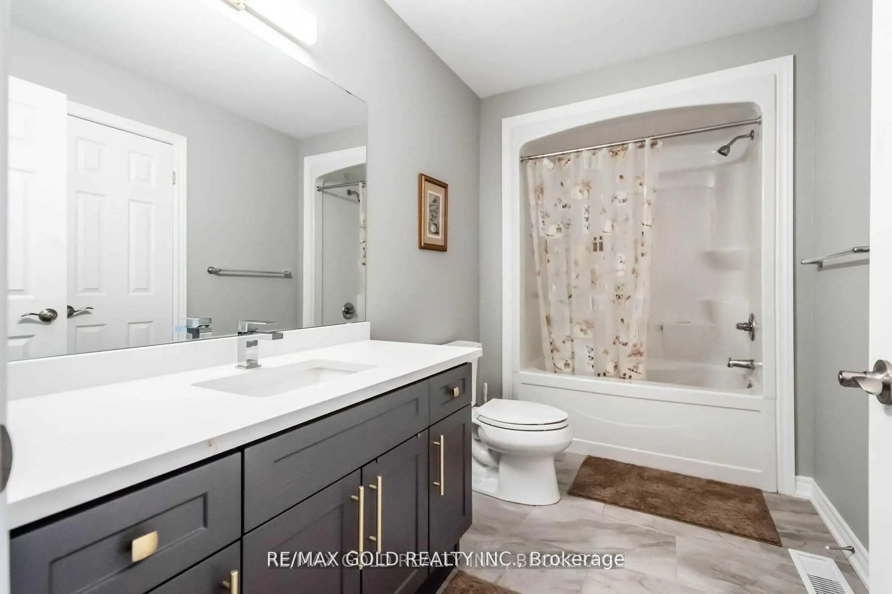 Photo 16 of 10 Thomas Burns Common, St. Catharines, Lakeport — HOMEH