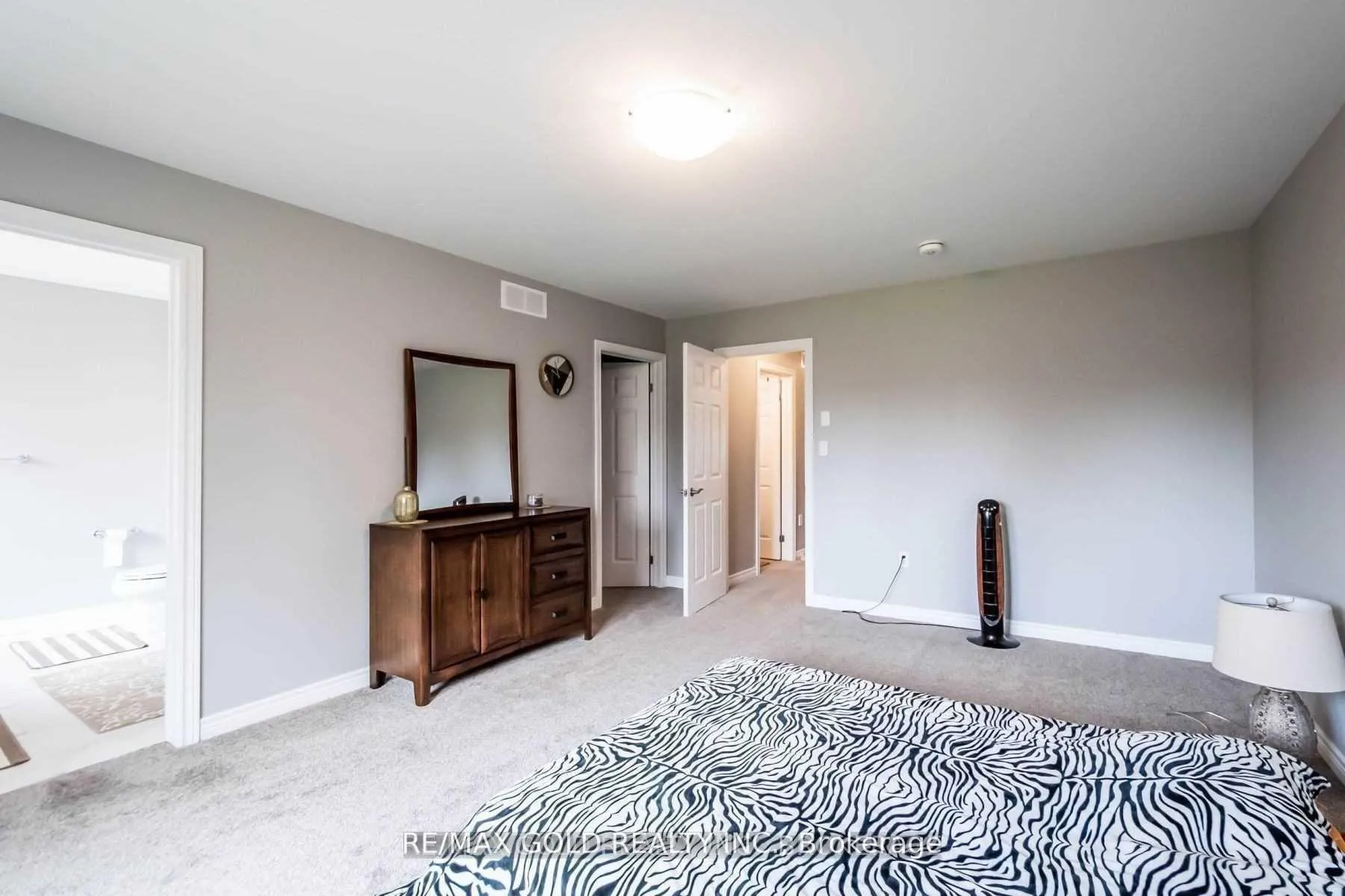 Photo 18 of 10 Thomas Burns Common, St. Catharines, Lakeport — HOMEH