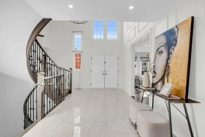 Photo 6 of 5683 Oldcastle Crescent, Mississauga, East Credit — HOMEH