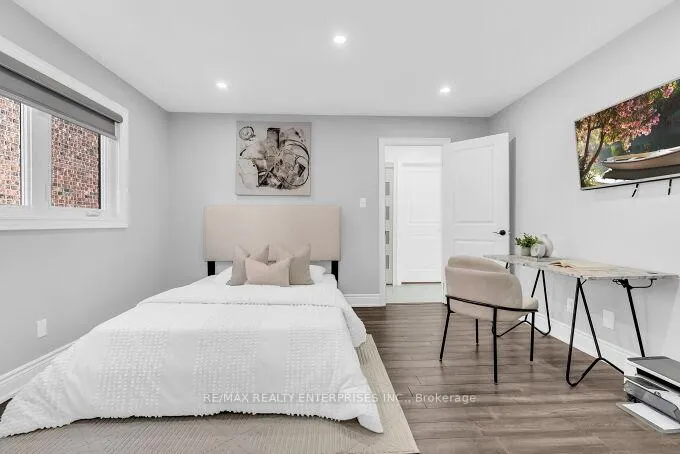 Photo 18 of 5683 Oldcastle Crescent, Mississauga, East Credit — HOMEH