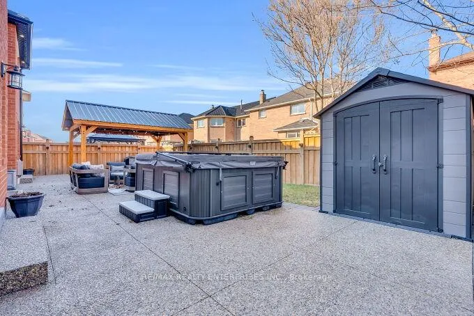 Photo 40 of 5683 Oldcastle Crescent, Mississauga, East Credit — HOMEH