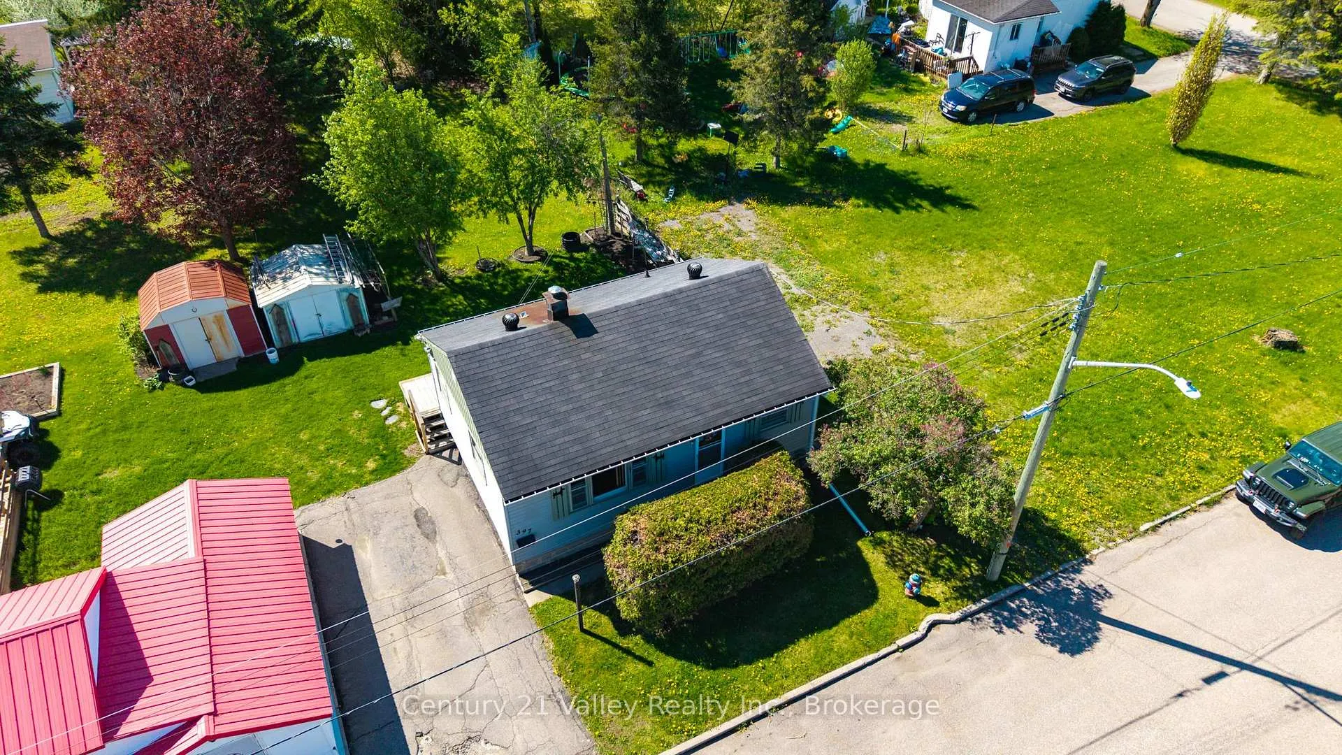 Photo 6 of 397 Mary Avenue, Renfrew — HOMEH