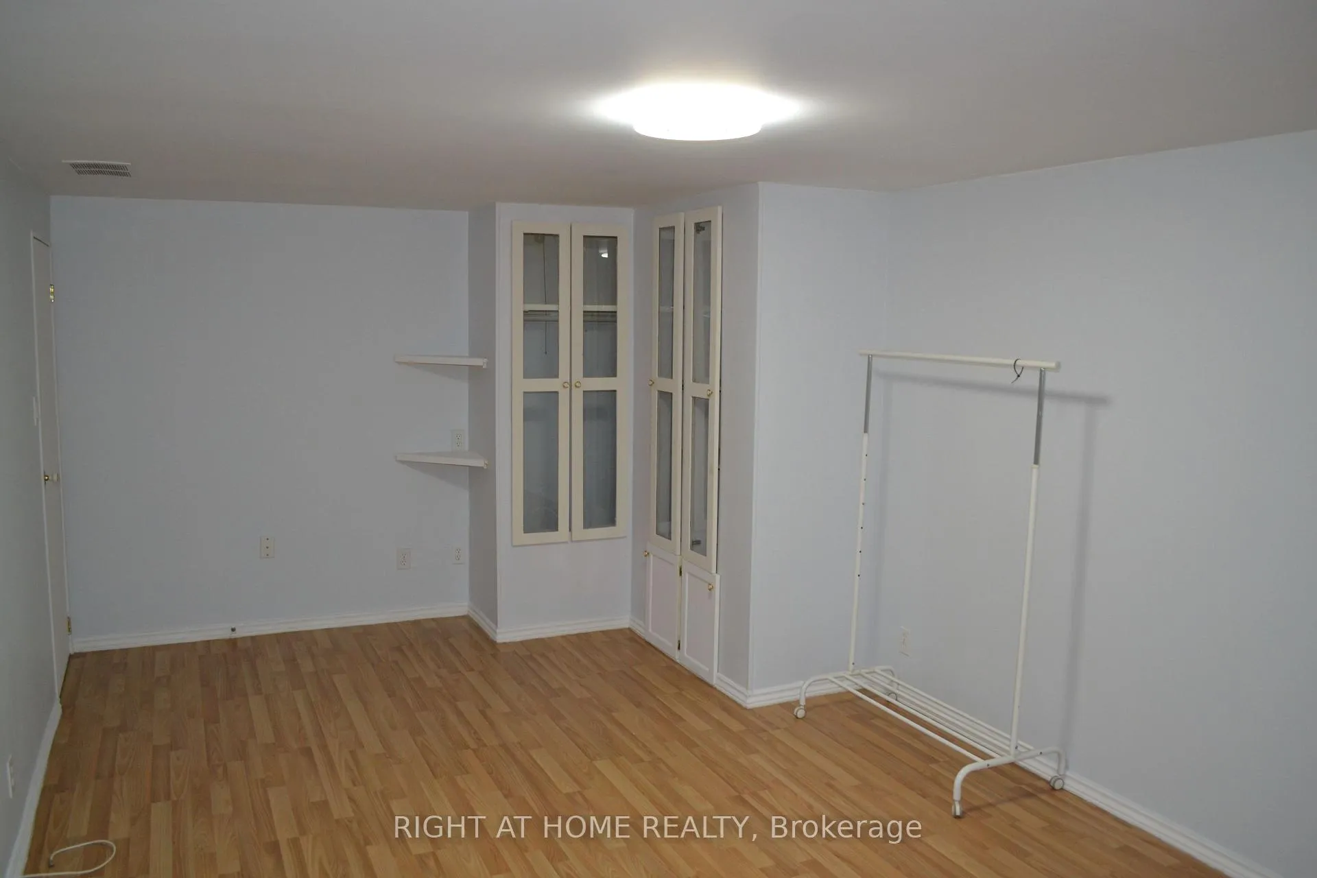 Photo 5 of Unit Basement, 505 Mohawk Road W, Hamilton, Gilbert — HOMEH