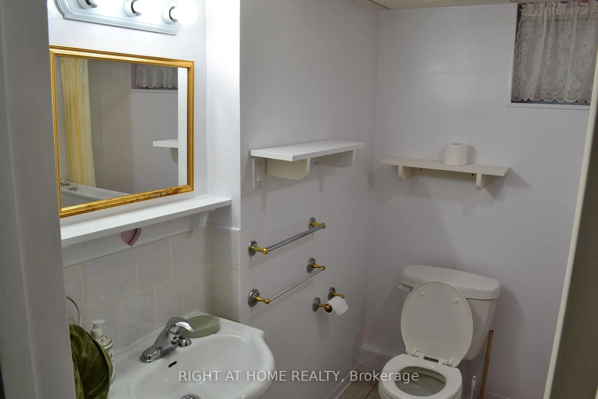 Photo 7 of Unit Basement, 505 Mohawk Road W, Hamilton, Gilbert — HOMEH