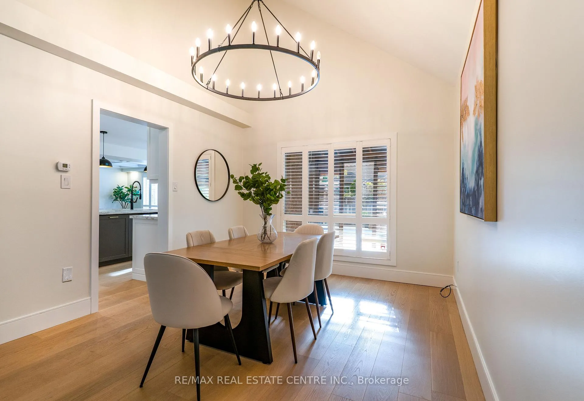 Photo 4 of 2 Orvieto Court, Hamilton, Winona — HOMEH