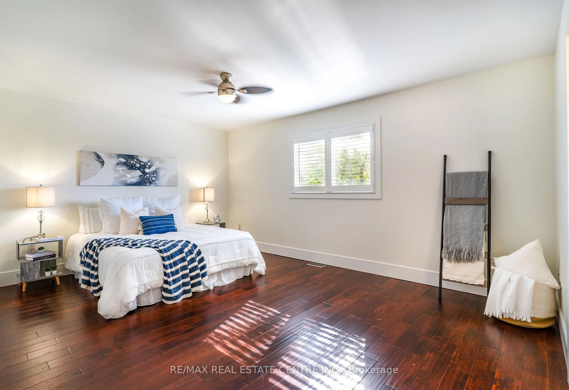 Photo 15 of 2 Orvieto Court, Hamilton, Winona — HOMEH