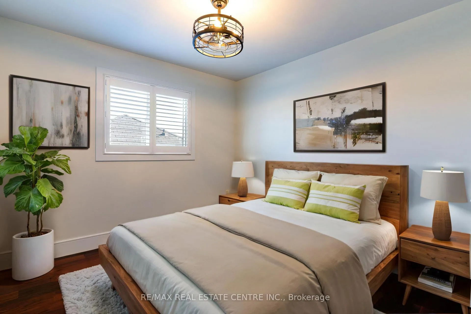 Photo 25 of 2 Orvieto Court, Hamilton, Winona — HOMEH