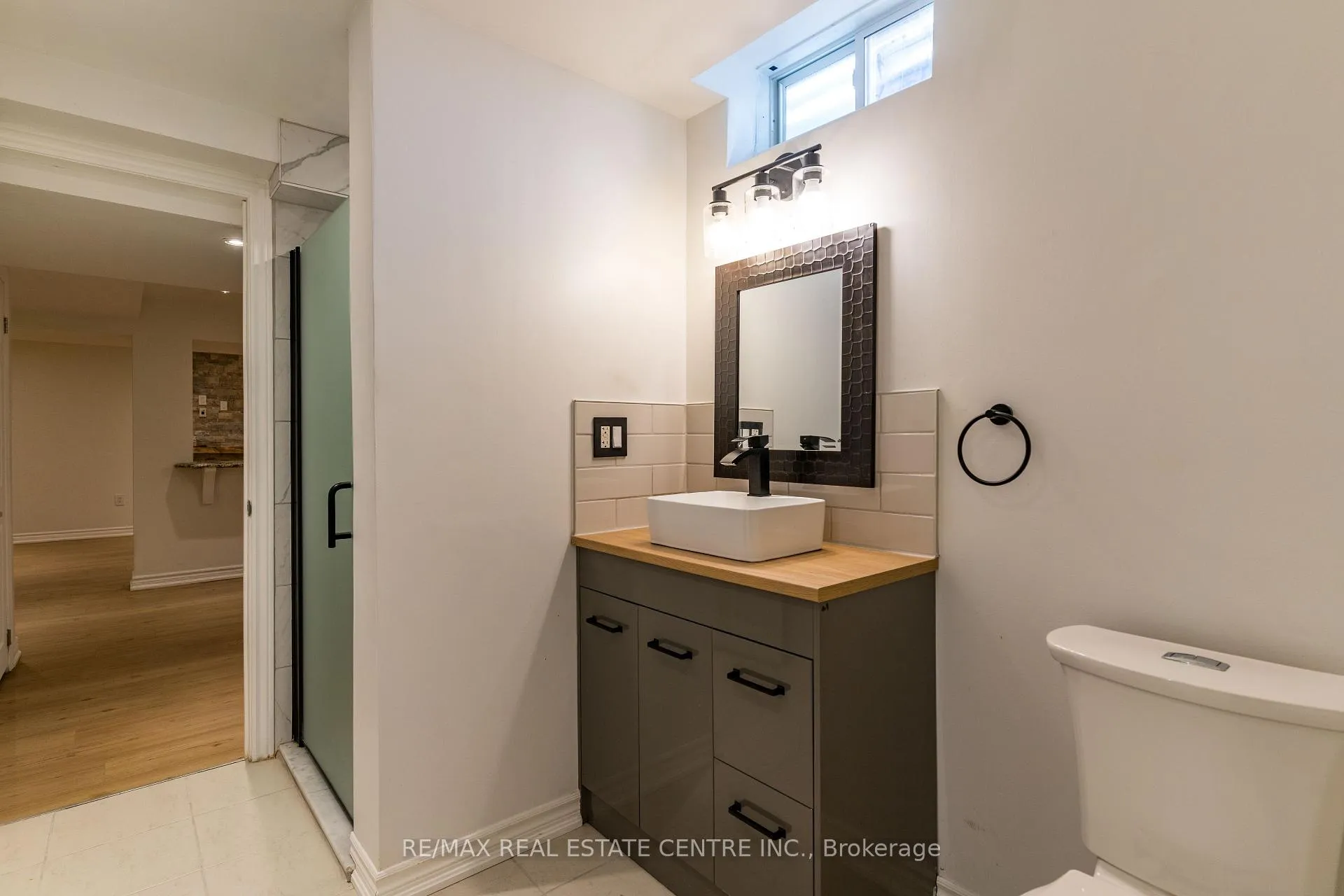 Photo 35 of 2 Orvieto Court, Hamilton, Winona — HOMEH