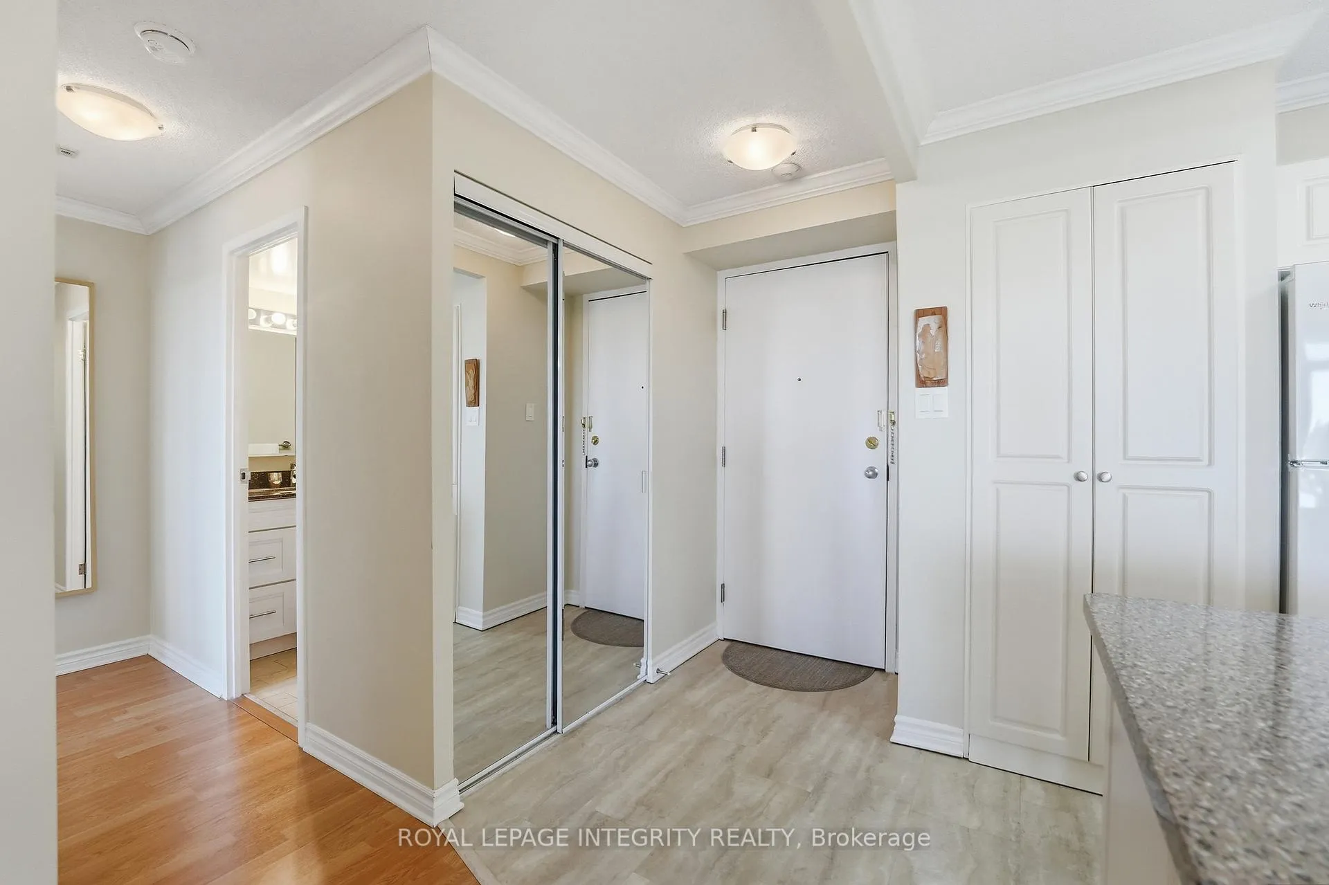 Photo 3 of Unit 608, 1025 Grenon Avenue, Ottawa, Fairfield Heights — HOMEH