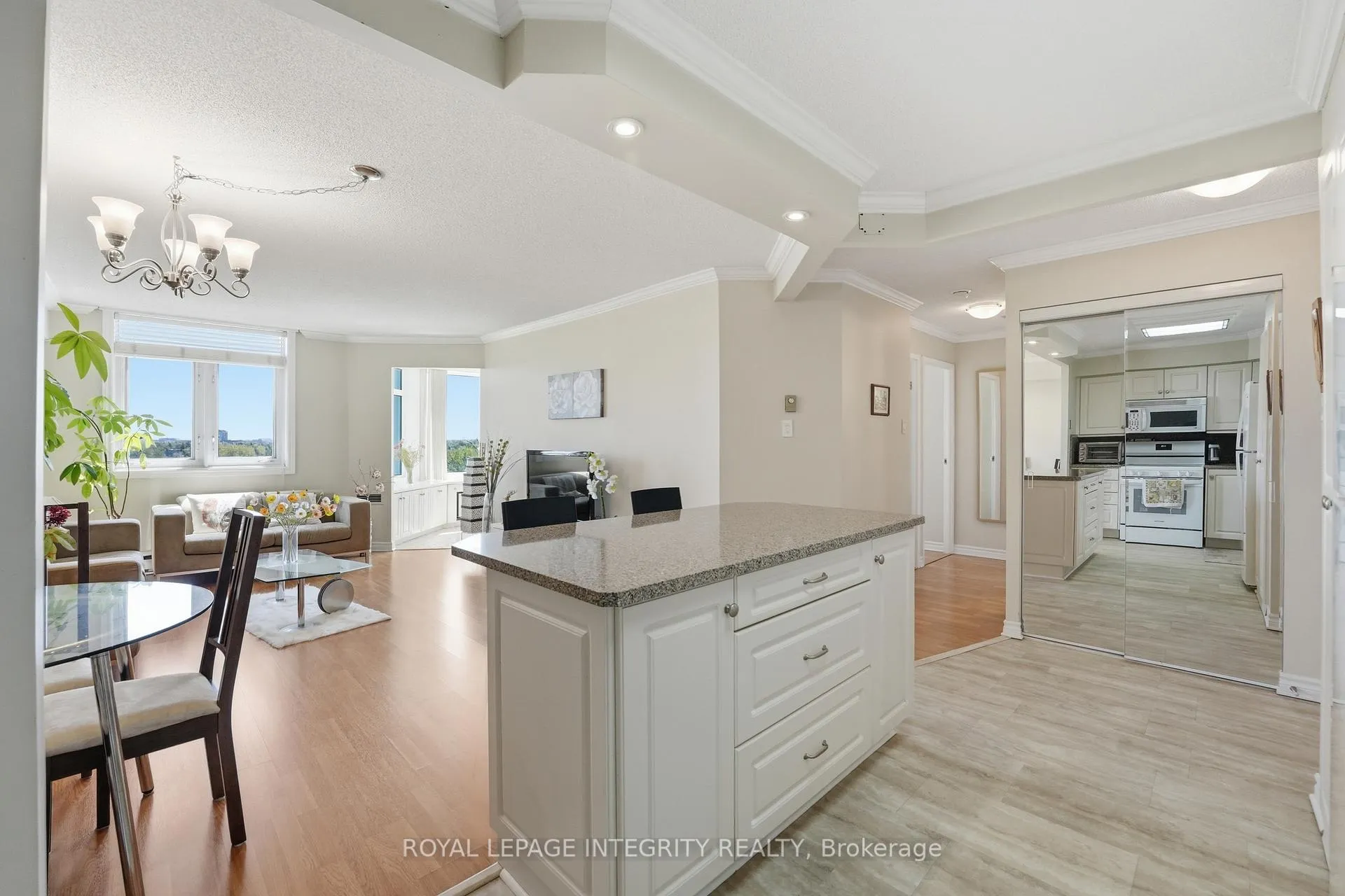 Photo 11 of Unit 608, 1025 Grenon Avenue, Ottawa, Fairfield Heights — HOMEH
