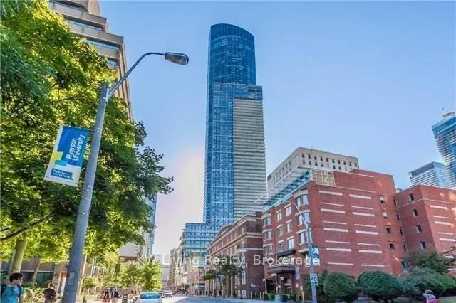 Photo 2 of Unit 3702, 386 Yonge Street, Toronto, Bay Street Corridor — HOMEH