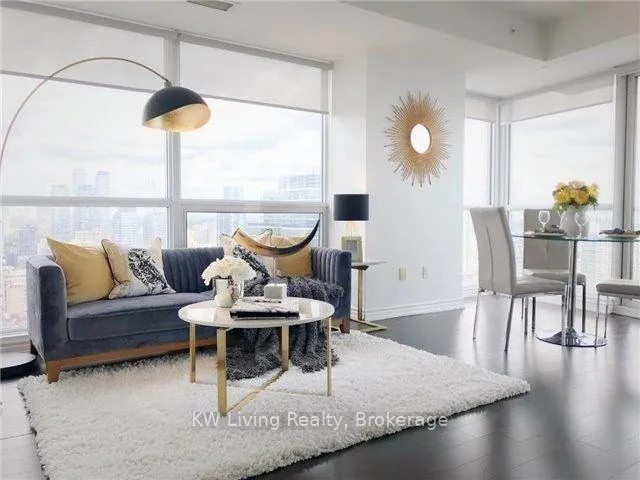 Photo 10 of Unit 3702, 386 Yonge Street, Toronto, Bay Street Corridor — HOMEH