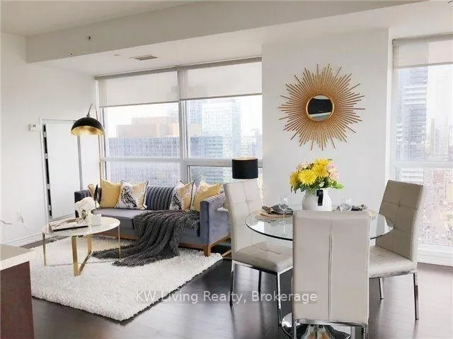 Photo 11 of Unit 3702, 386 Yonge Street, Toronto, Bay Street Corridor — HOMEH