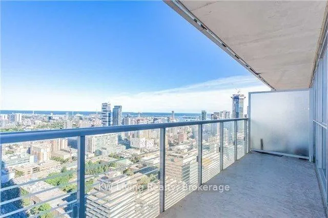 Photo 16 of Unit 3702, 386 Yonge Street, Toronto, Bay Street Corridor — HOMEH