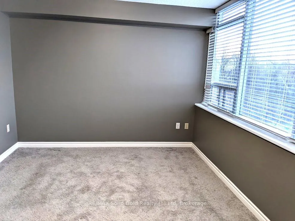 Photo 9 of Unit 610, 3227 King Street E, Kitchener — HOMEH