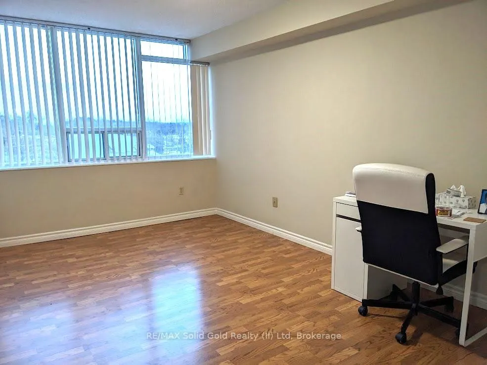 Photo 11 of Unit 610, 3227 King Street E, Kitchener — HOMEH