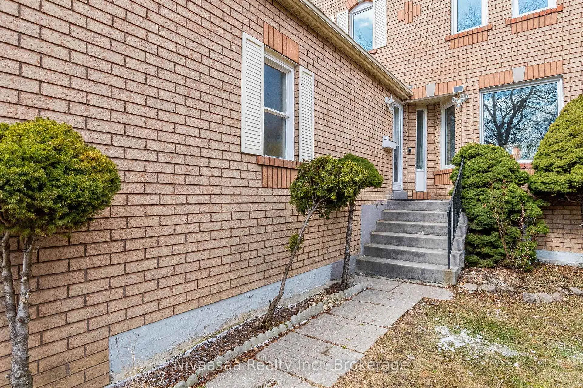 Photo 6 of 33 Pantages Court, Brampton, Northgate — HOMEH