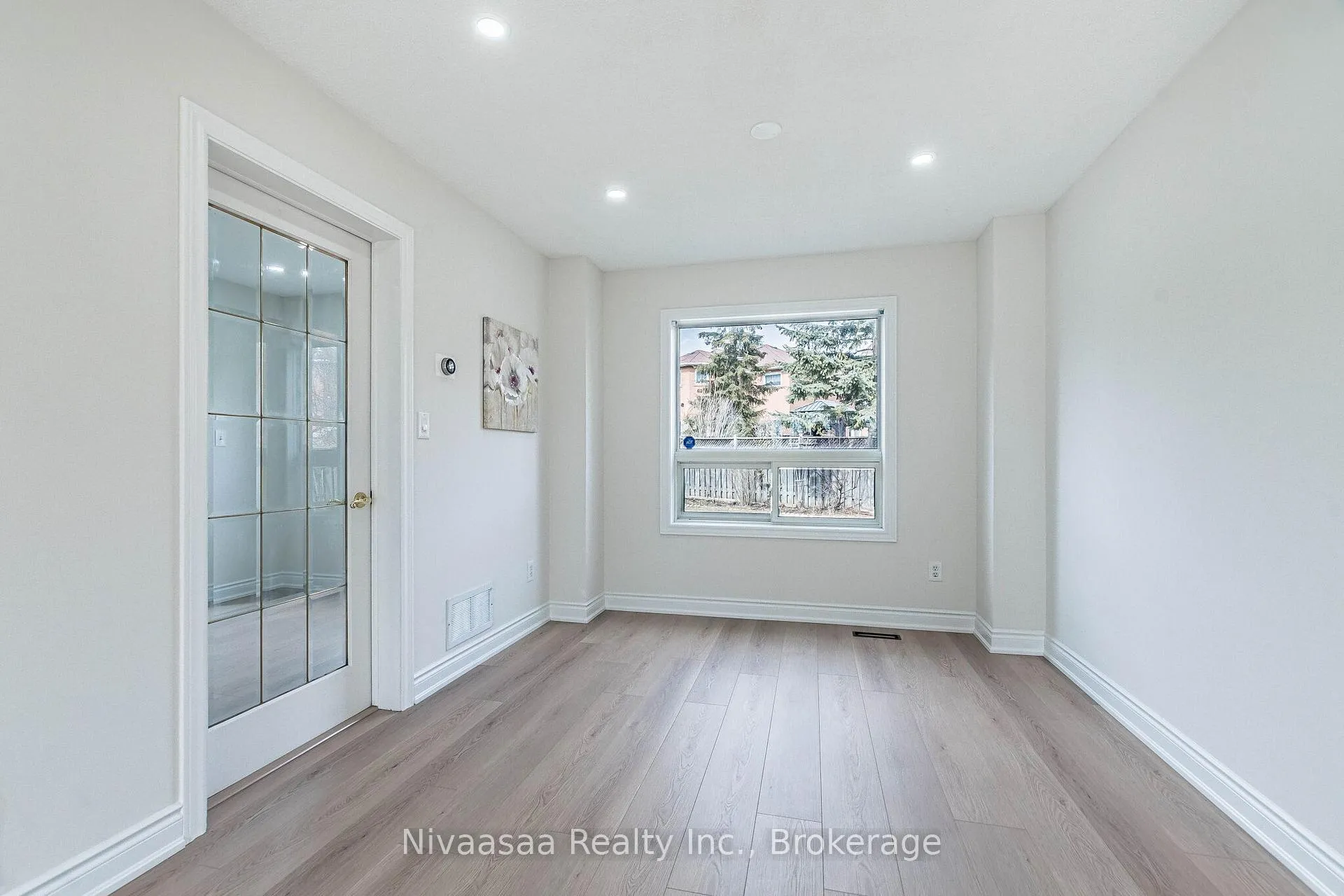 Photo 12 of 33 Pantages Court, Brampton, Northgate — HOMEH