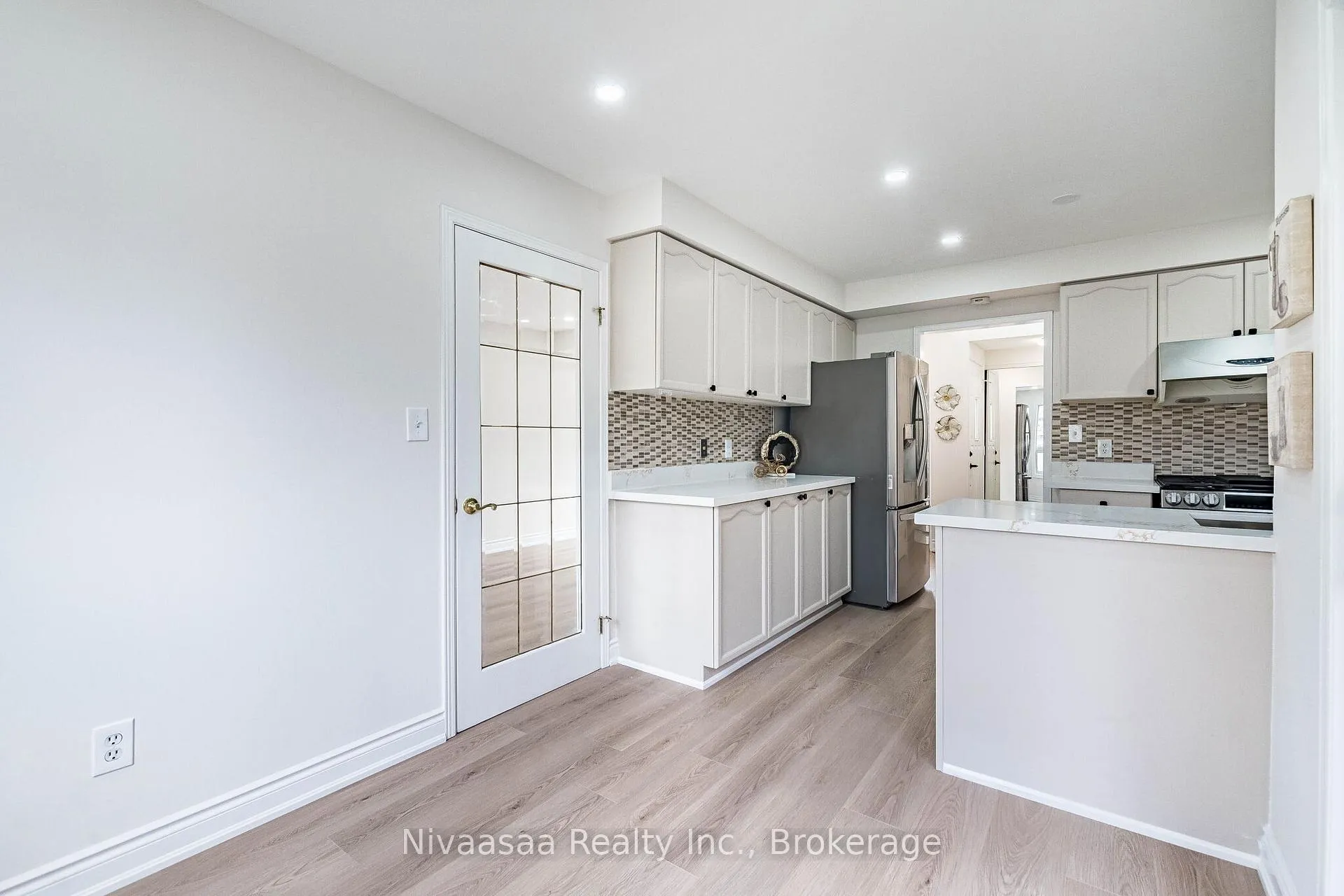 Photo 13 of 33 Pantages Court, Brampton, Northgate — HOMEH