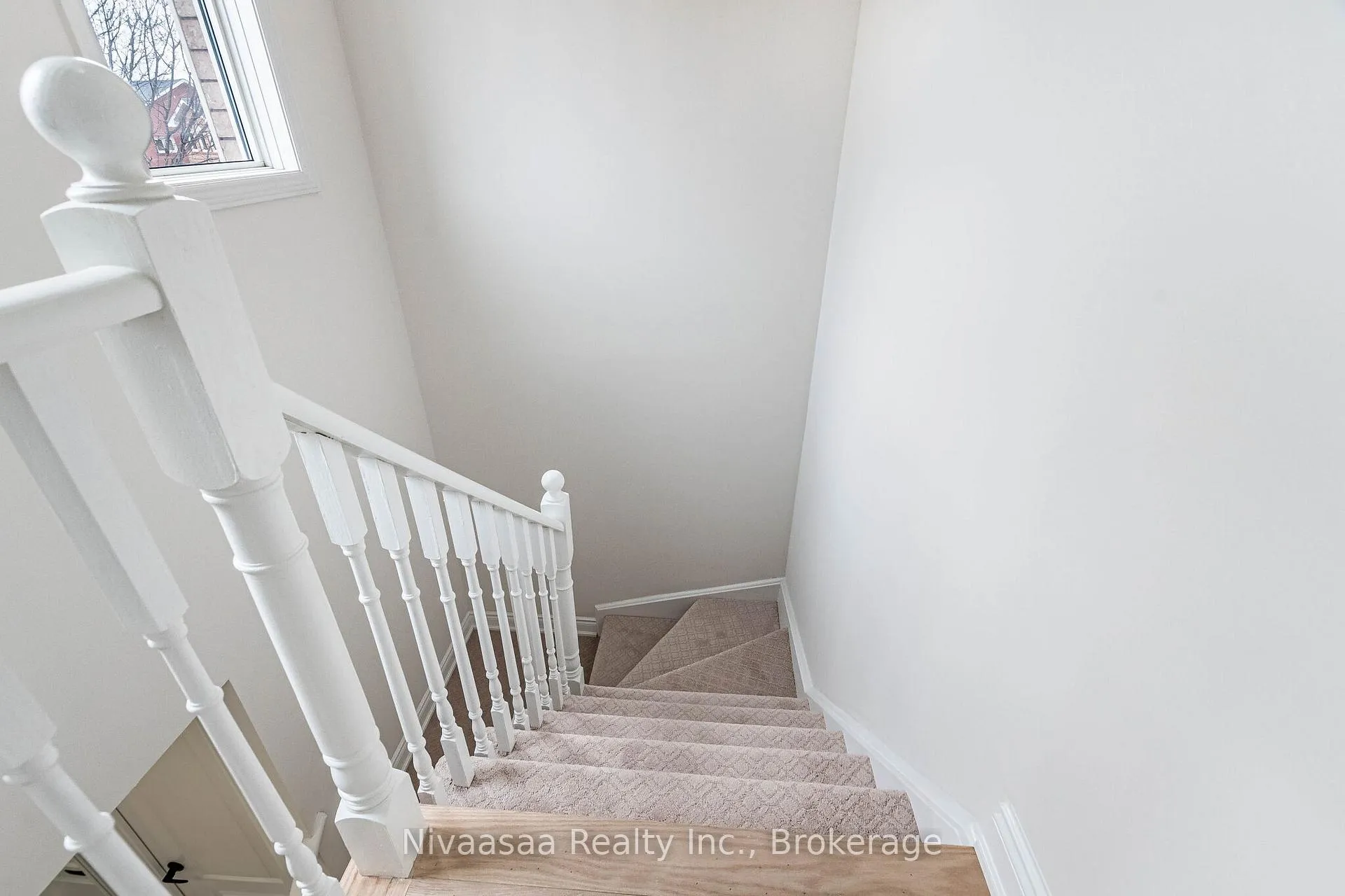 Photo 35 of 33 Pantages Court, Brampton, Northgate — HOMEH
