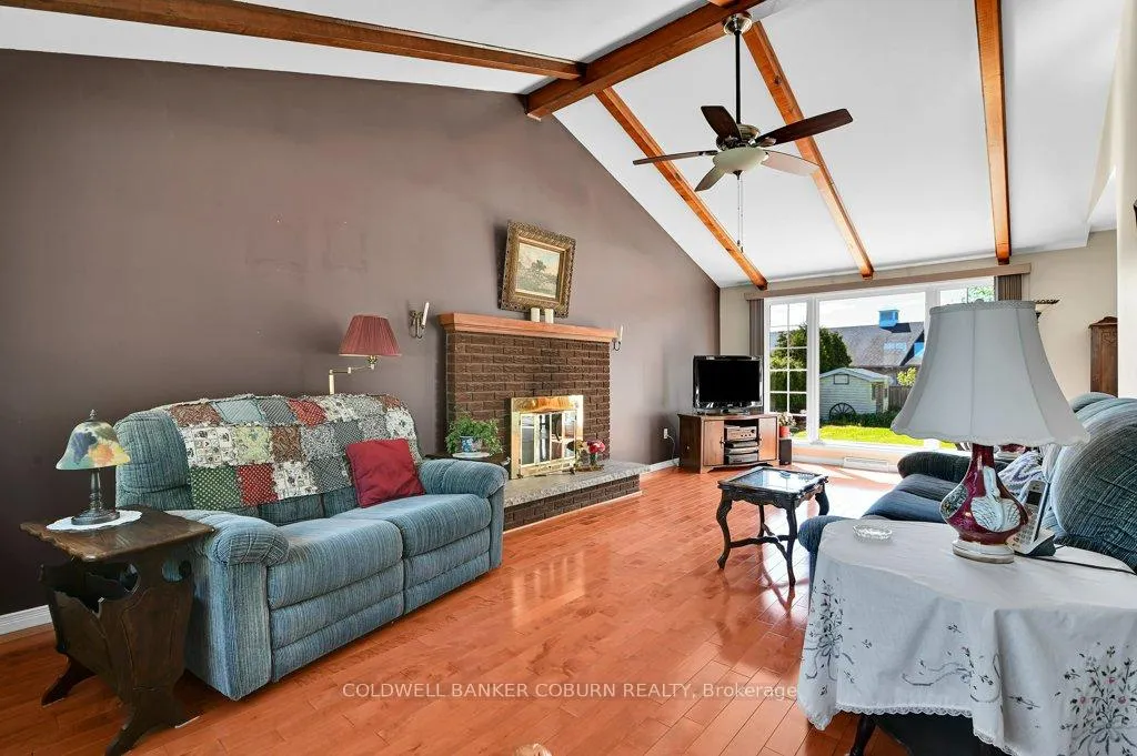 Photo 6 of 10 Manning Road, South Stormont, Long Sault — HOMEH