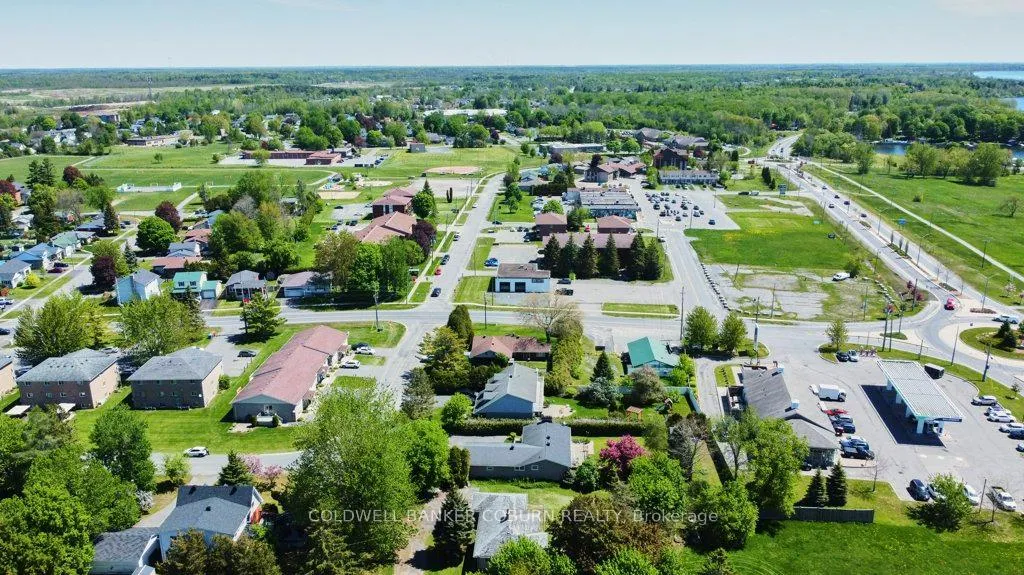 Photo 46 of 10 Manning Road, South Stormont, Long Sault — HOMEH