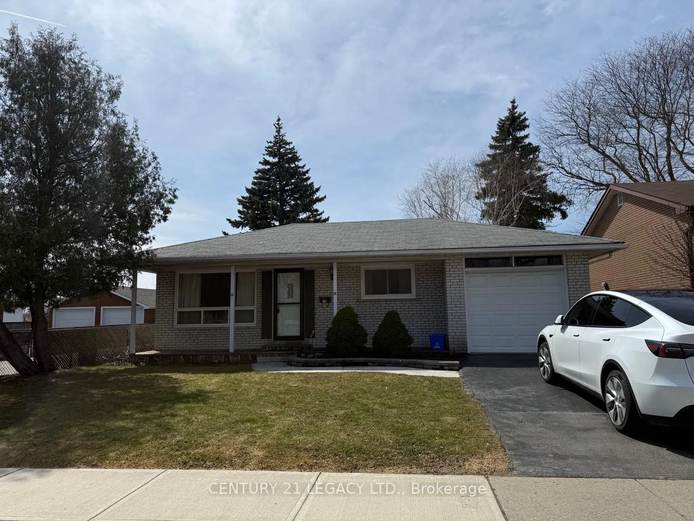 Photo 1 of Unit (Bsmt), 18 Harper Road, Brampton, Brampton East — HOMEH
