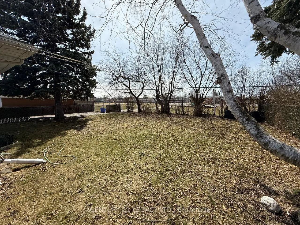 Photo 4 of Unit (Bsmt), 18 Harper Road, Brampton, Brampton East — HOMEH
