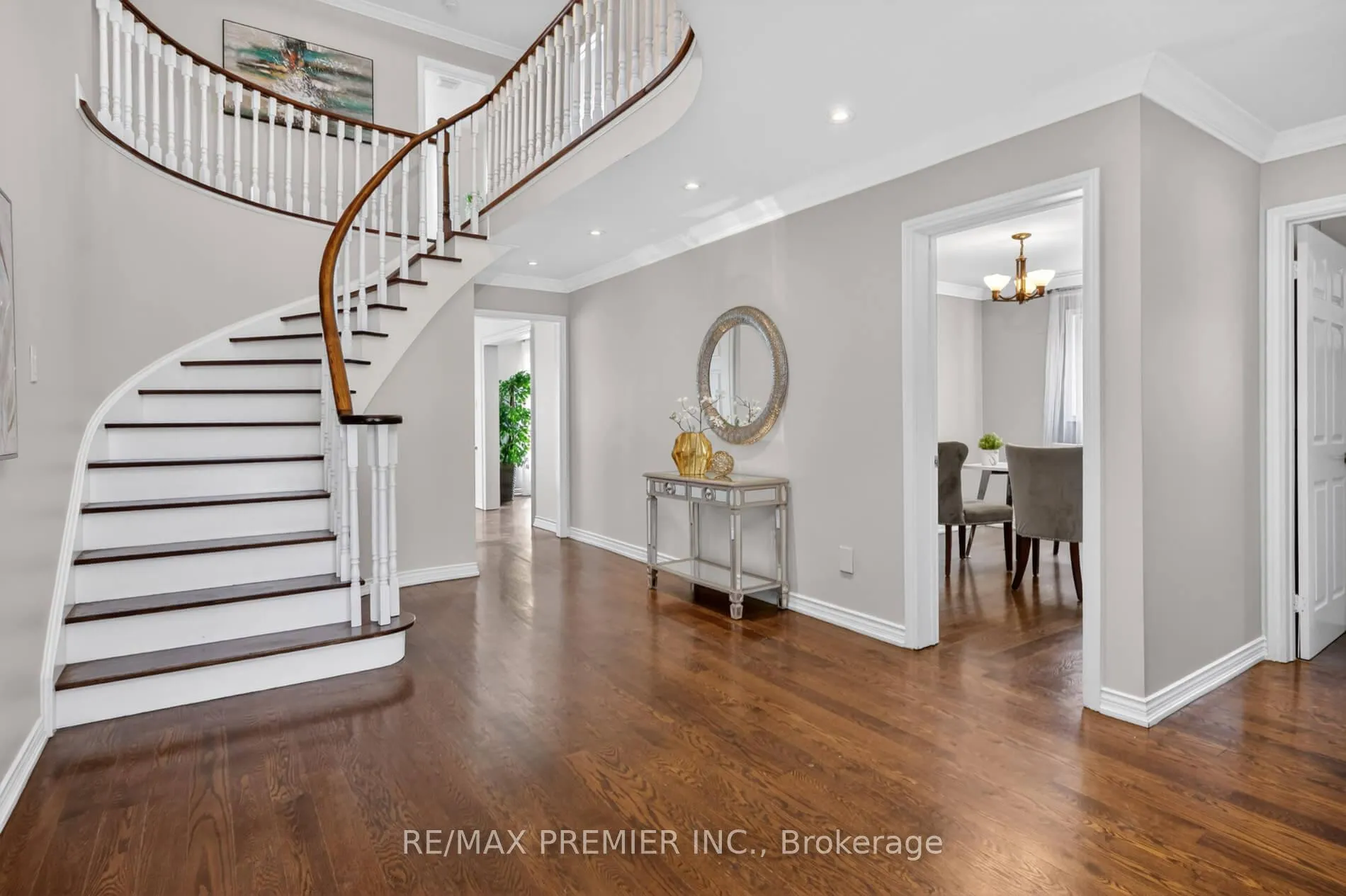 Photo 5 of 248 Forest Drive, Vaughan, West Woodbridge — HOMEH