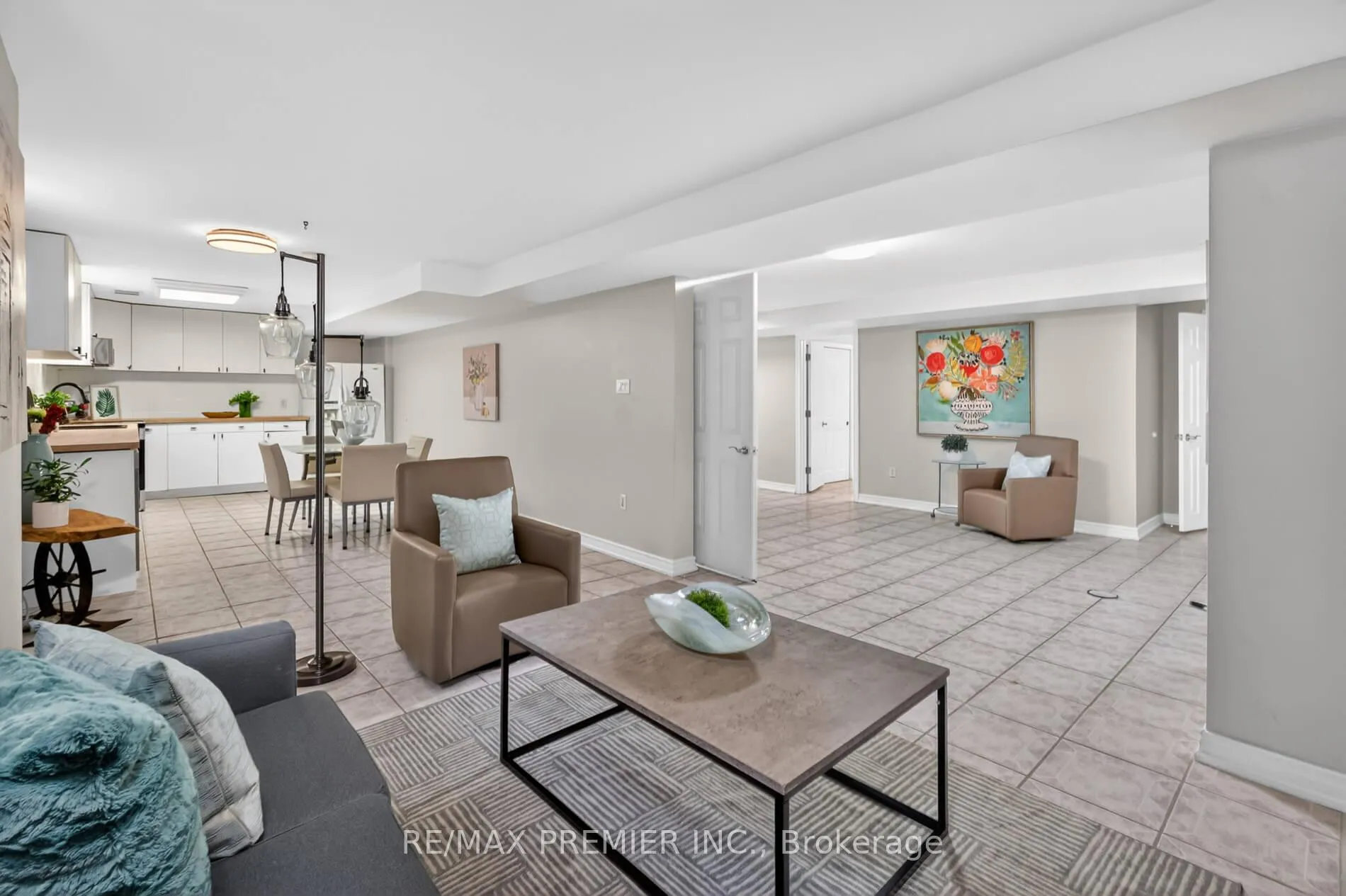 Photo 40 of 248 Forest Drive, Vaughan, West Woodbridge — HOMEH