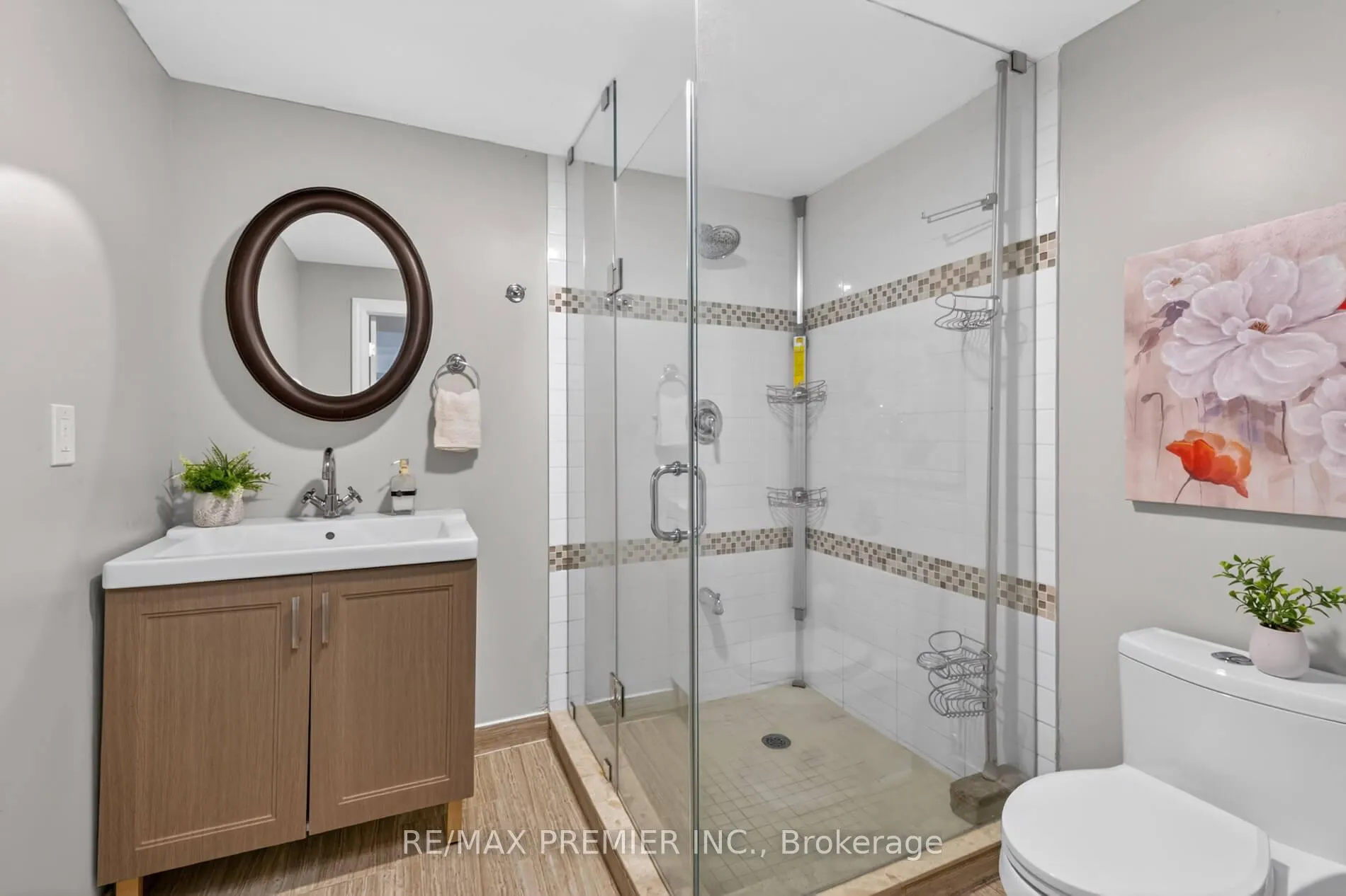 Photo 45 of 248 Forest Drive, Vaughan, West Woodbridge — HOMEH