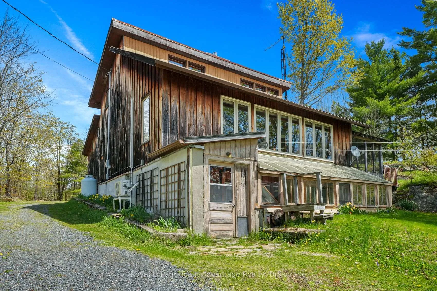 Photo 9 of 315 Lorimer Lake Road, McDougall — HOMEH
