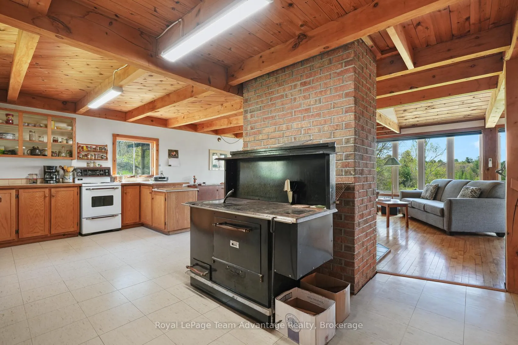 Photo 10 of 315 Lorimer Lake Road, McDougall — HOMEH